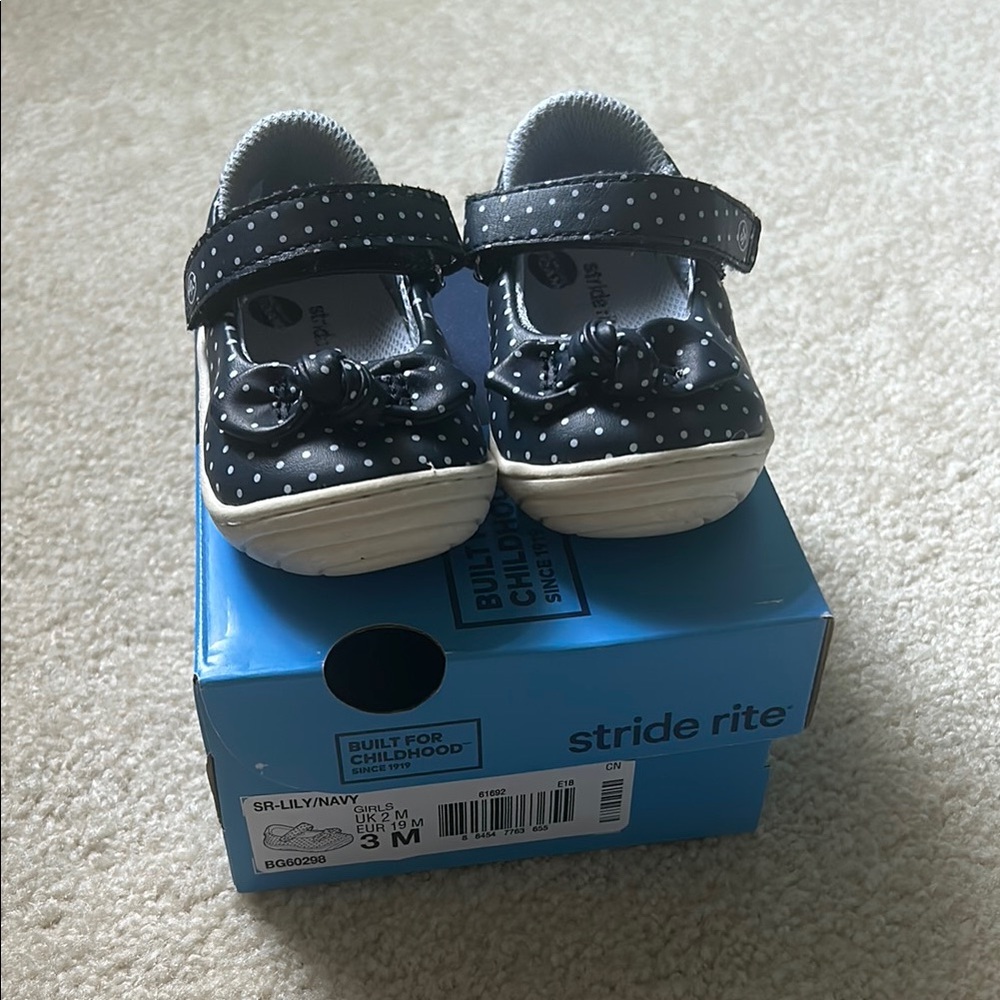 Stride Rite Blue and White Dress Shoes with Mary Jane Strap